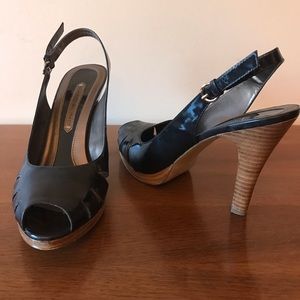 BROWN PATENT LEATHER HIGH HEEL SHOES